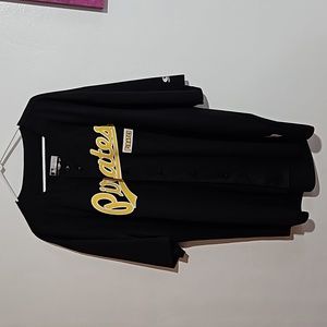 Men's shirt pirates